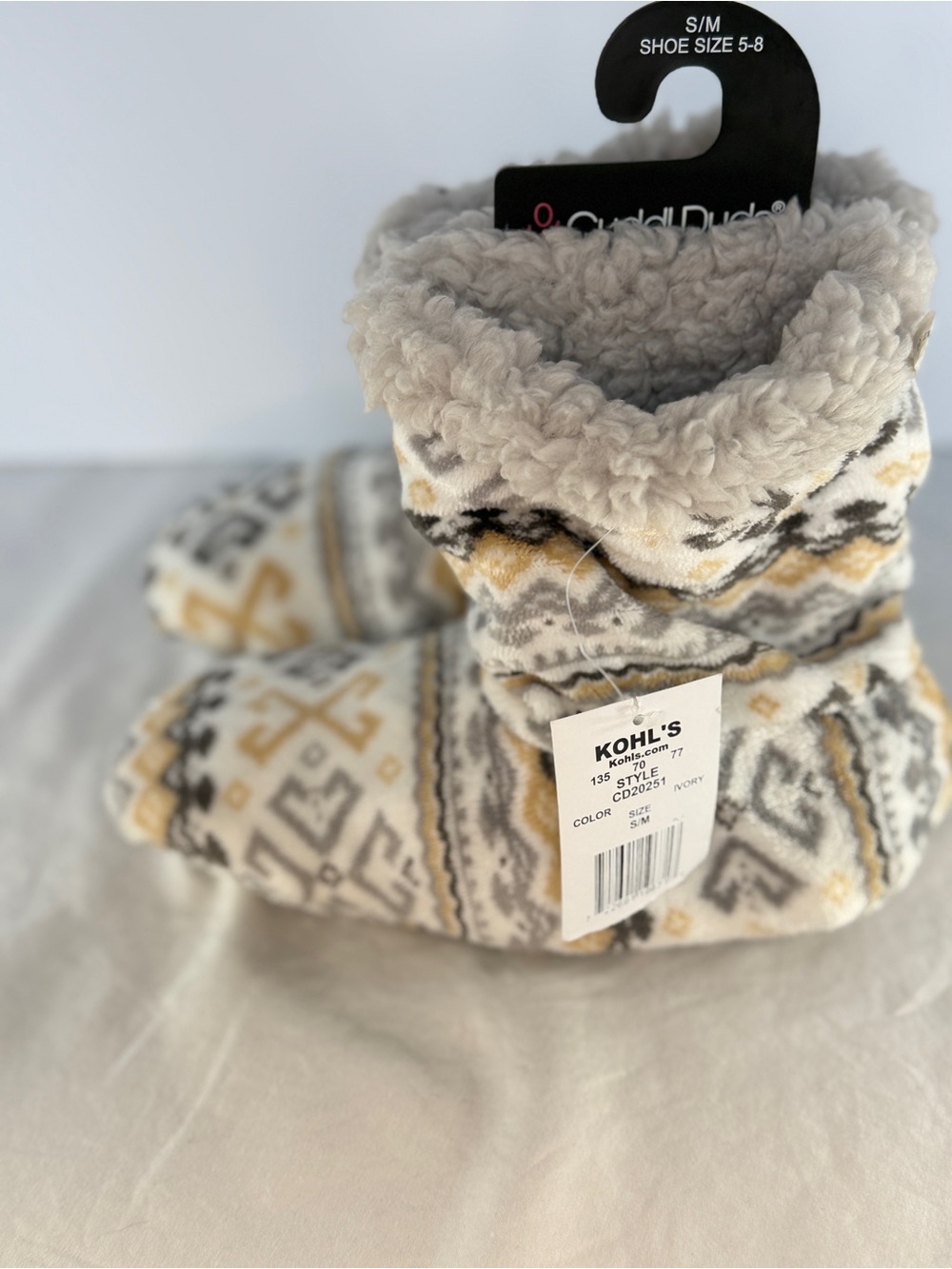 Cuddl Duds Ivory, Gray and Gold Sherpa-Lined Slipper Socks  NWT